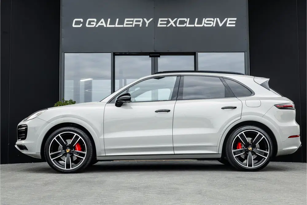 Porsche Cayenne 3.0 E-Hybrid uit 2021, foto 4