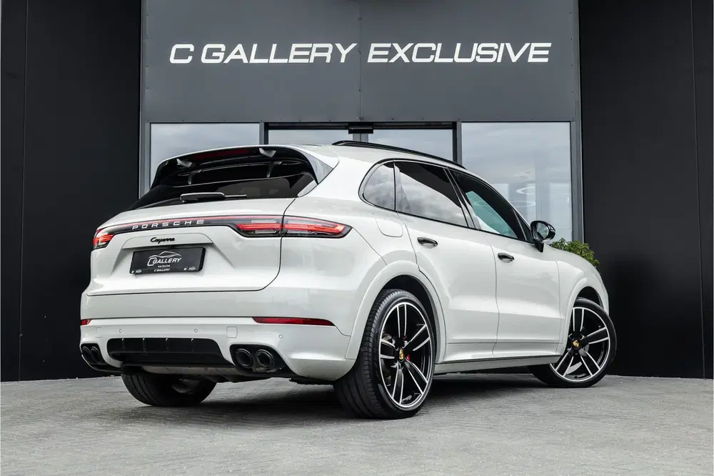 Porsche Cayenne 3.0 E-Hybrid uit 2021, foto 7