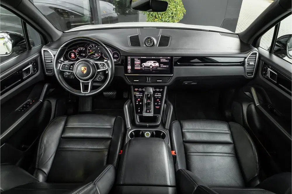 Porsche Cayenne 3.0 E-Hybrid uit 2021, foto 9