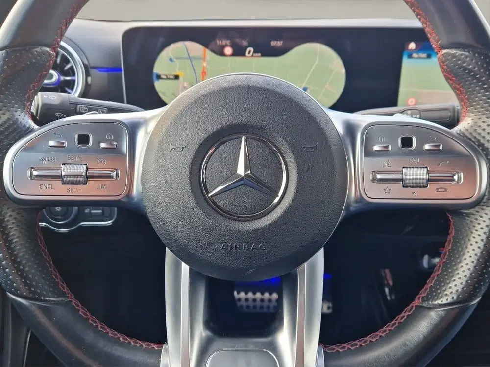 Mercedes-Benz A-Klasse 250 e AMG Burmester uit 2020, foto 15