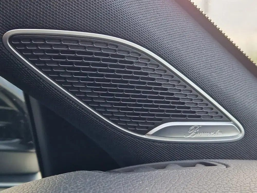 Mercedes-Benz A-Klasse 250 e AMG Burmester uit 2020, foto 3