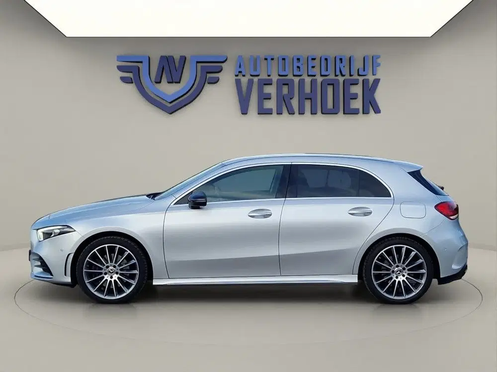Mercedes-Benz A-Klasse 250 e AMG Burmester uit 2020, foto 6
