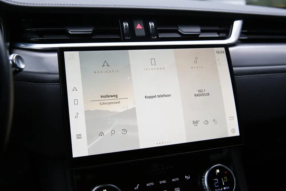 Jaguar F-Pace 2.0 P400e PHEV R-Dynamic SE , Panoramadak, Mer uit 2022, foto 13