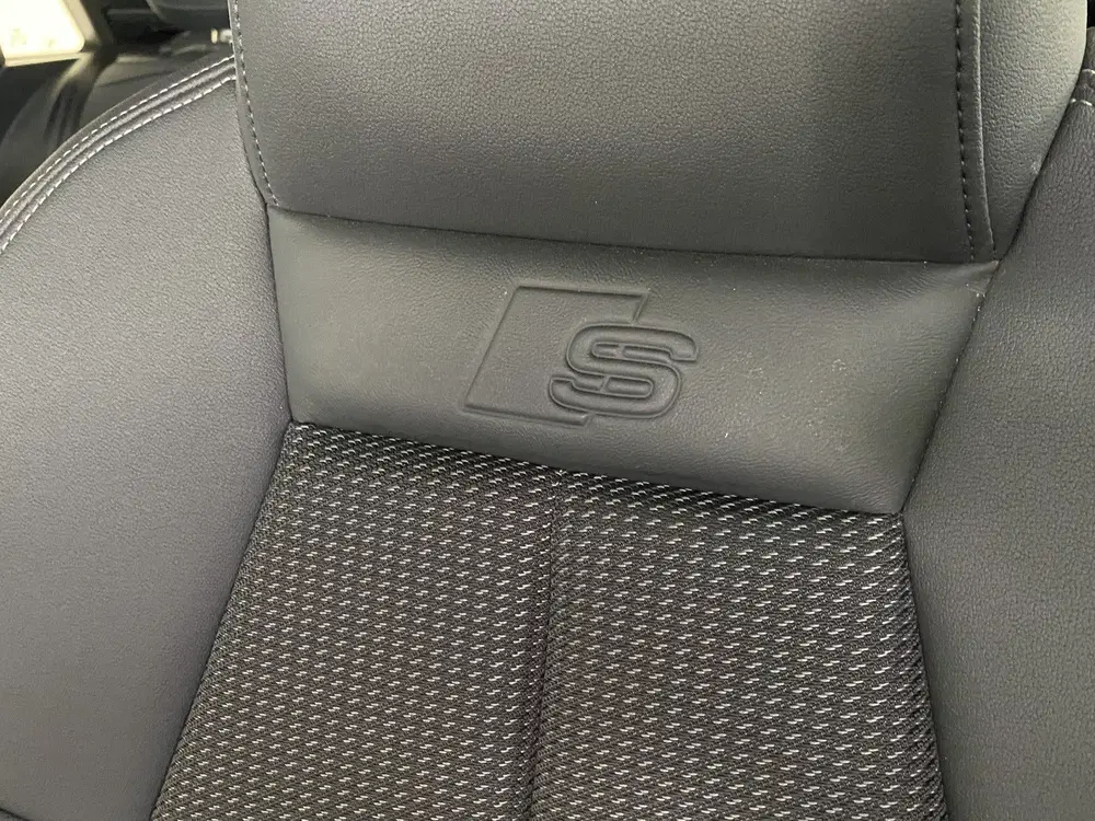 Audi A3 35 TFSI S edition Panoramadak uit 2023, foto 15