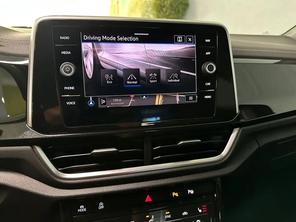 Volkswagen T-Roc 1.0 TSI R-Line - Camera - ACC - IQ - Massag uit 2023, foto 17