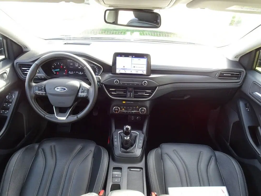Ford Focus 1.0 125pk Vignale met Head-Up uit 2019, foto 12