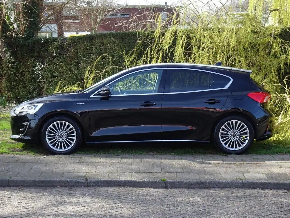 Ford Focus 1.0 125pk Vignale met Head-Up uit 2019, foto 2