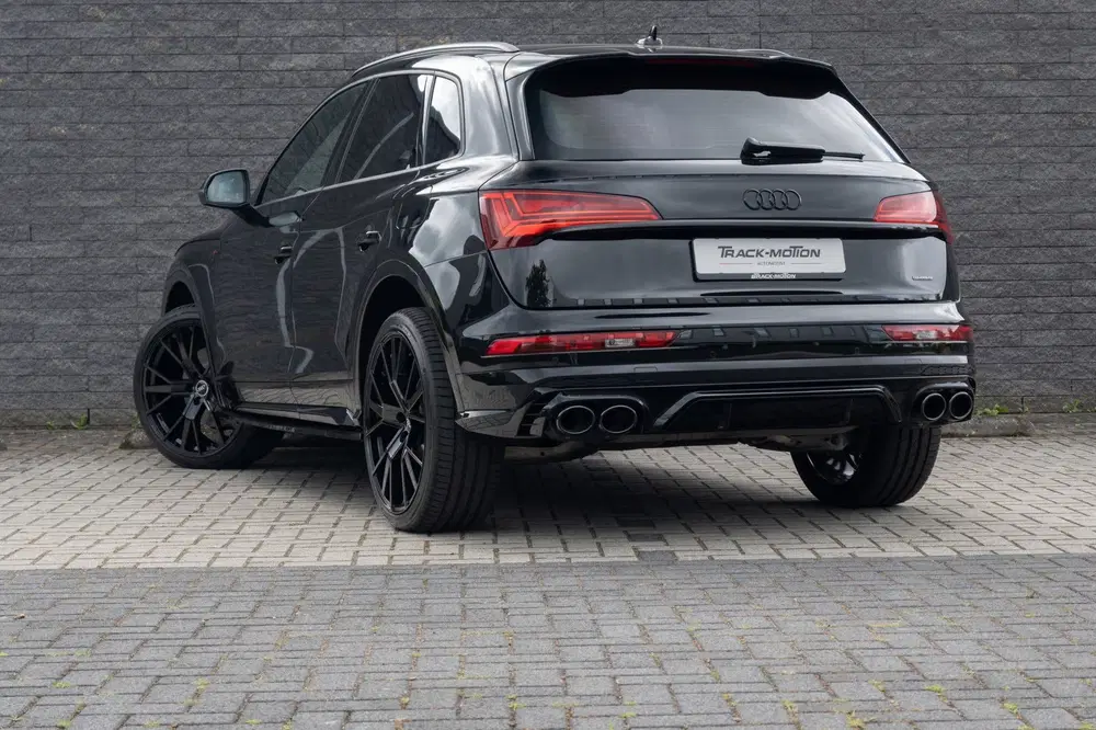 Audi Q5 50 TFSI e S edition Black & Black uit 2022, foto 13