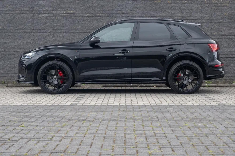 Audi Q5 50 TFSI e S edition Black & Black uit 2022, foto 15