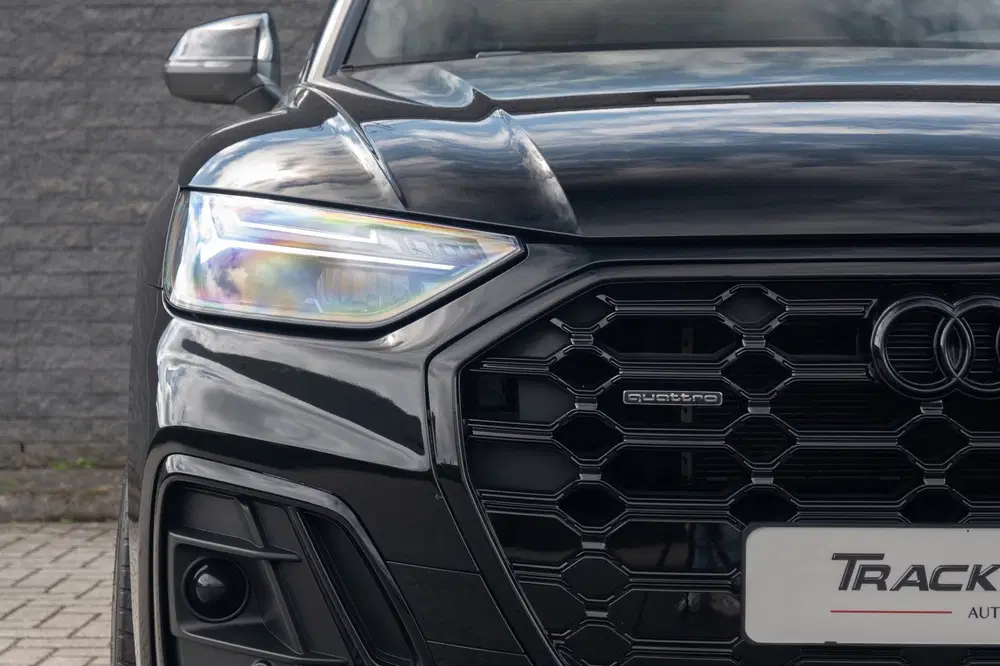 Audi Q5 50 TFSI e S edition Black & Black uit 2022, foto 5