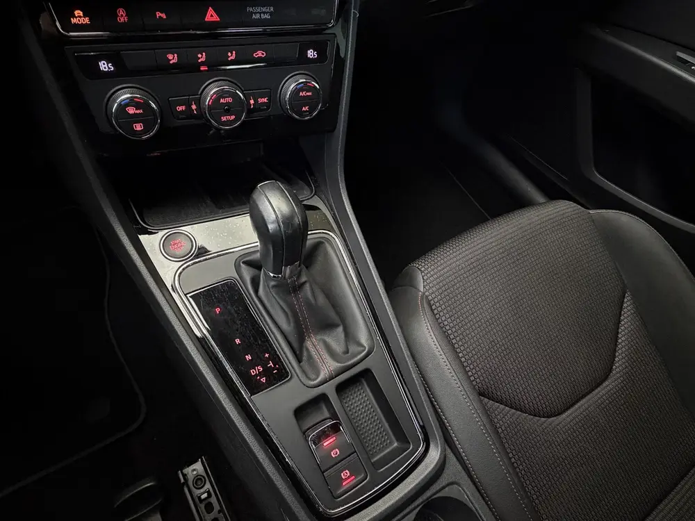 SEAT Leon 1.5 TSI FR Business Intense Automaat uit 2019, foto 10