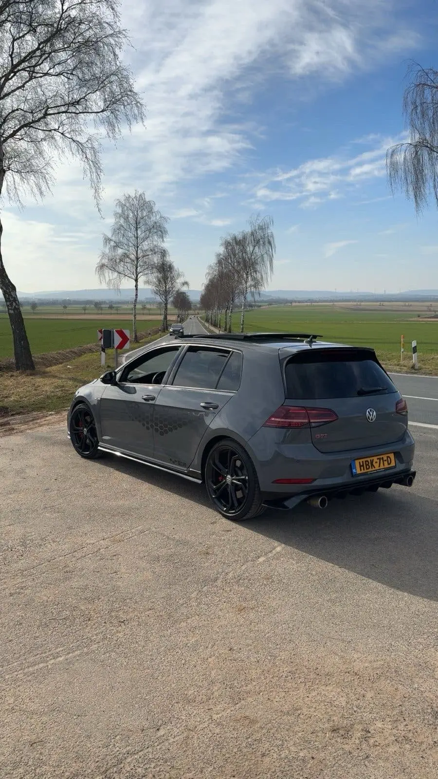 Volkswagen Golf VII Golf 2.0 TSI 290pk 7-DSG 2019 Grijs VOL DCC PANO uit 2019, foto 17
