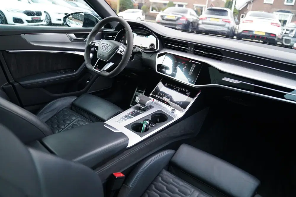 Audi RS6 RS6 TFSI Quattro uit 2020, foto 15
