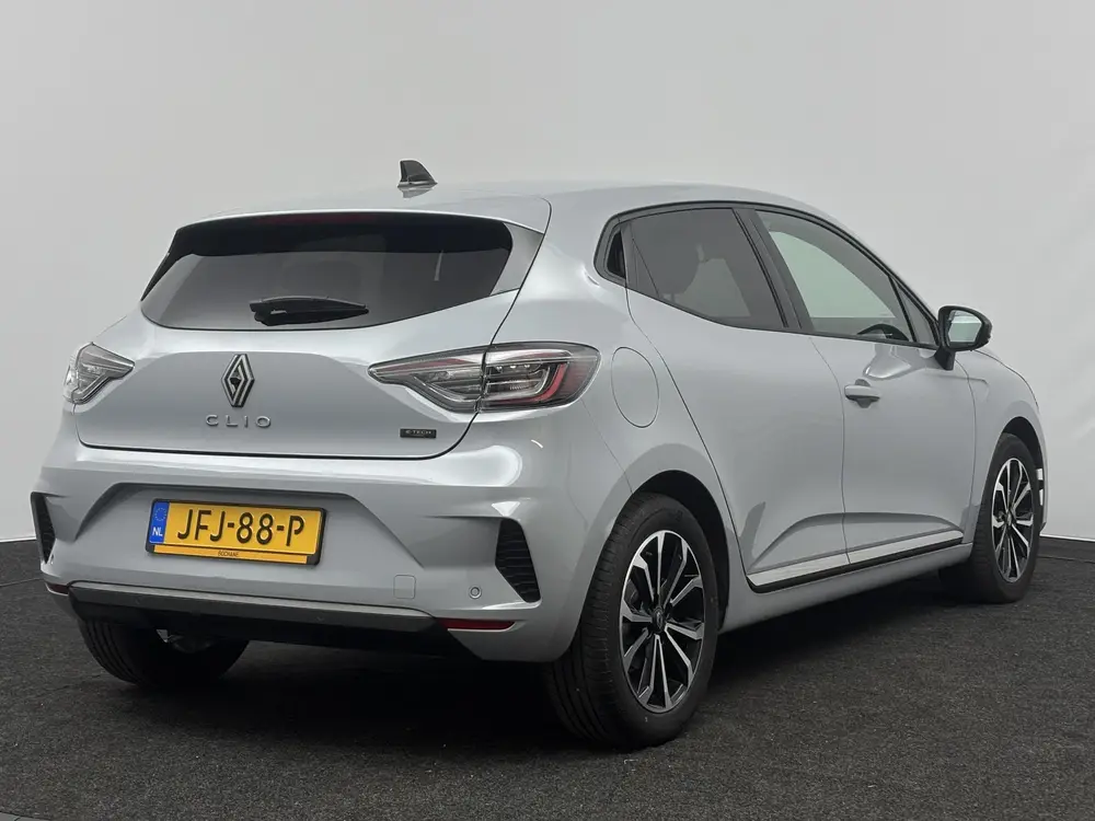 Renault Clio 1.6 E-Tech Full Hybrid 145 techno uit 2025, foto 2