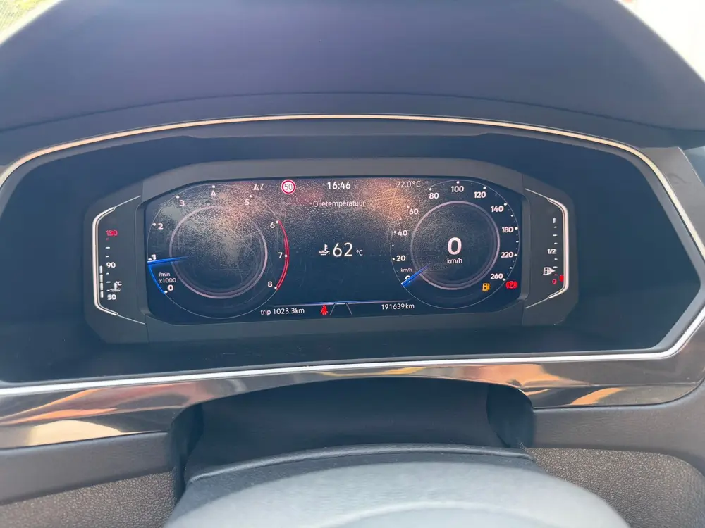 Volkswagen Tiguan 1.5 TSI 130pk 2021 Zwart Trekhaak IQ Light uit 2021, foto 15