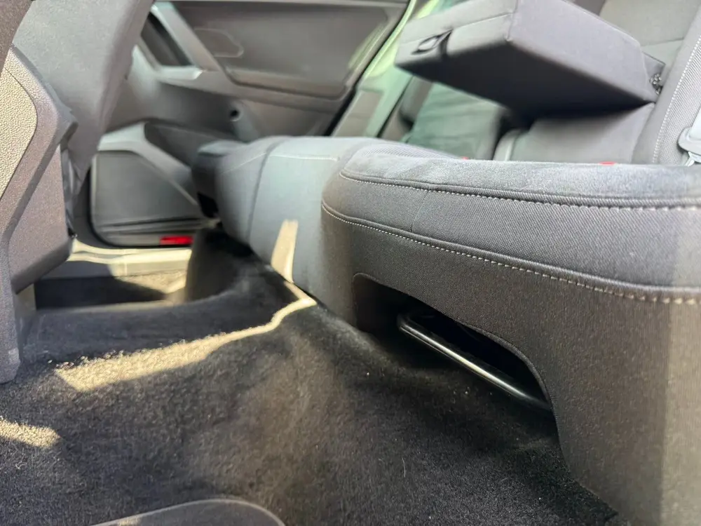 Volkswagen Tiguan 1.5 TSI 130pk 2021 Zwart Trekhaak IQ Light uit 2021, foto 17