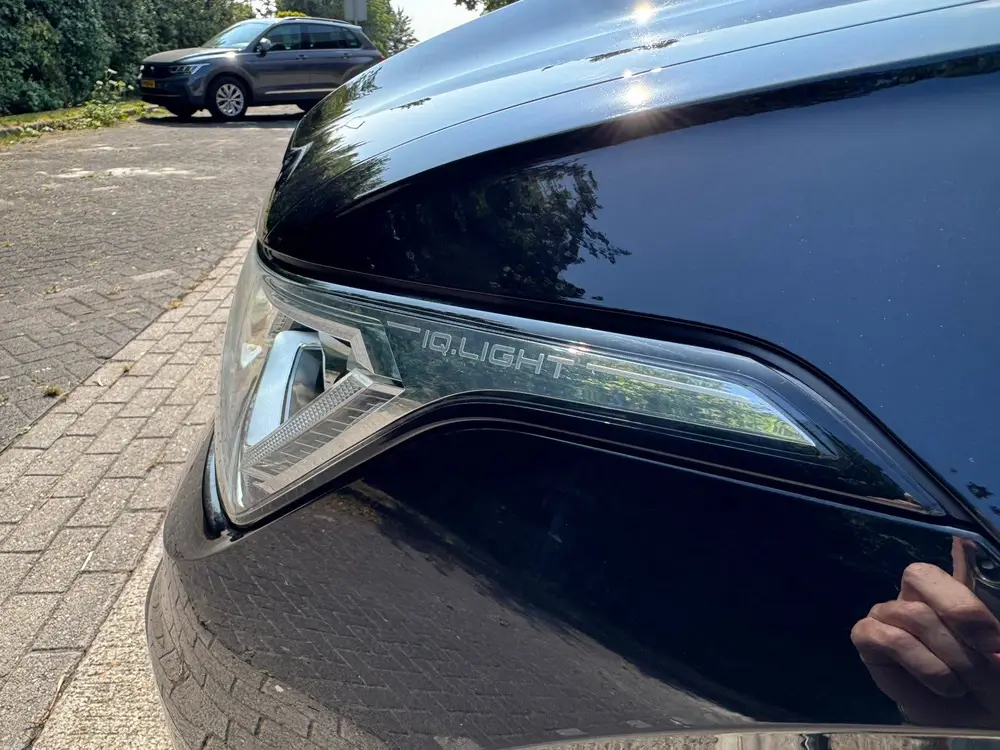 Volkswagen Tiguan 1.5 TSI 130pk 2021 Zwart Trekhaak IQ Light uit 2021, foto 20