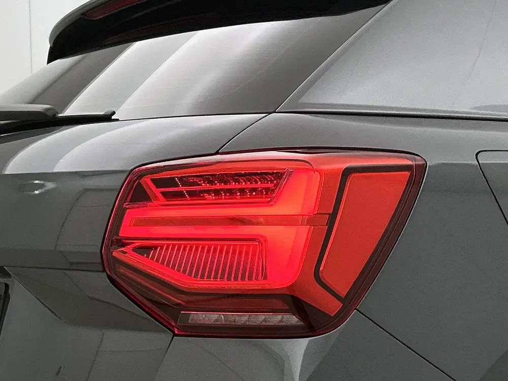 Audi Q2 35 TFSI Edition one 150 PK uit 2021, foto 10