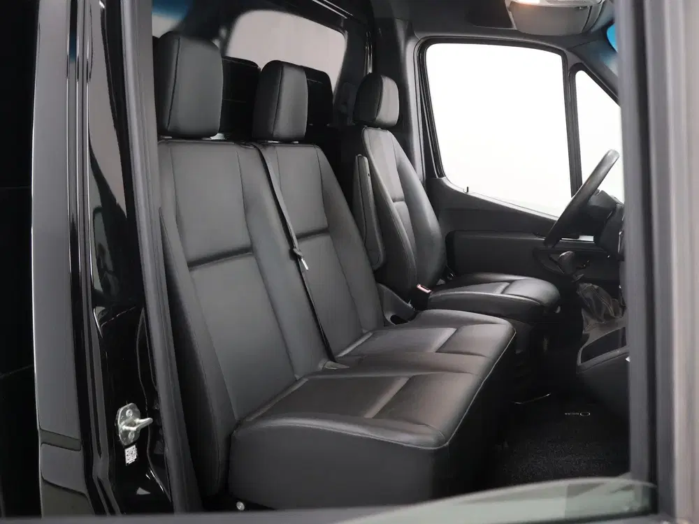 Mercedes-Benz Sprinter 515 CDI uit 2024, foto 10