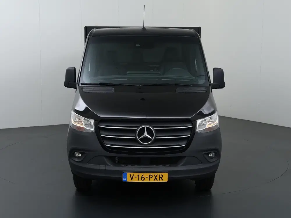 Mercedes-Benz Sprinter 515 CDI uit 2024, foto 3