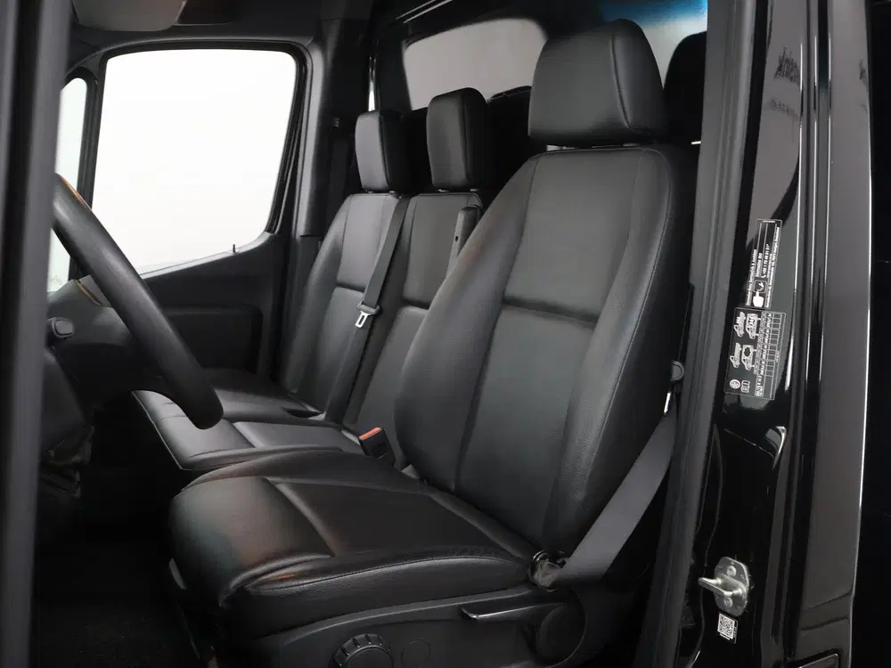 Mercedes-Benz Sprinter 515 CDI uit 2024, foto 8