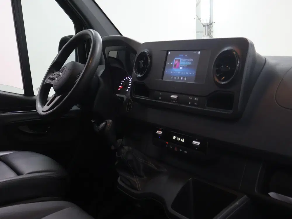 Mercedes-Benz Sprinter 515 CDI uit 2024, foto 9