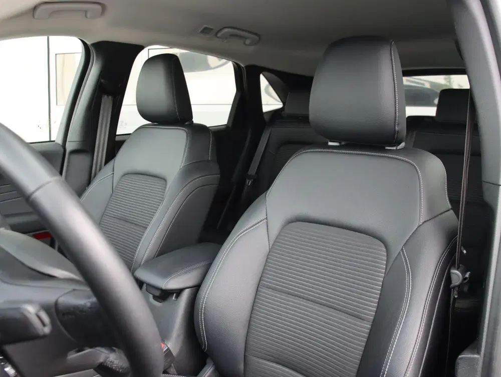 Ford Kuga 2.5 PHEV 225PK Titanium X uit 2022, foto 6
