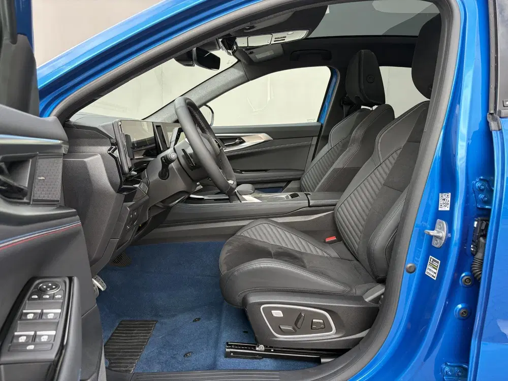 Renault Rafale 1.2 E-Tech 4x4 plug-in hybrid 300 esprit A uit 2025, foto 6