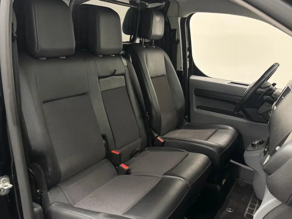 Peugeot Expert 2.0 BlueHDI 180 Long Premium Automaat uit 2022, foto 15