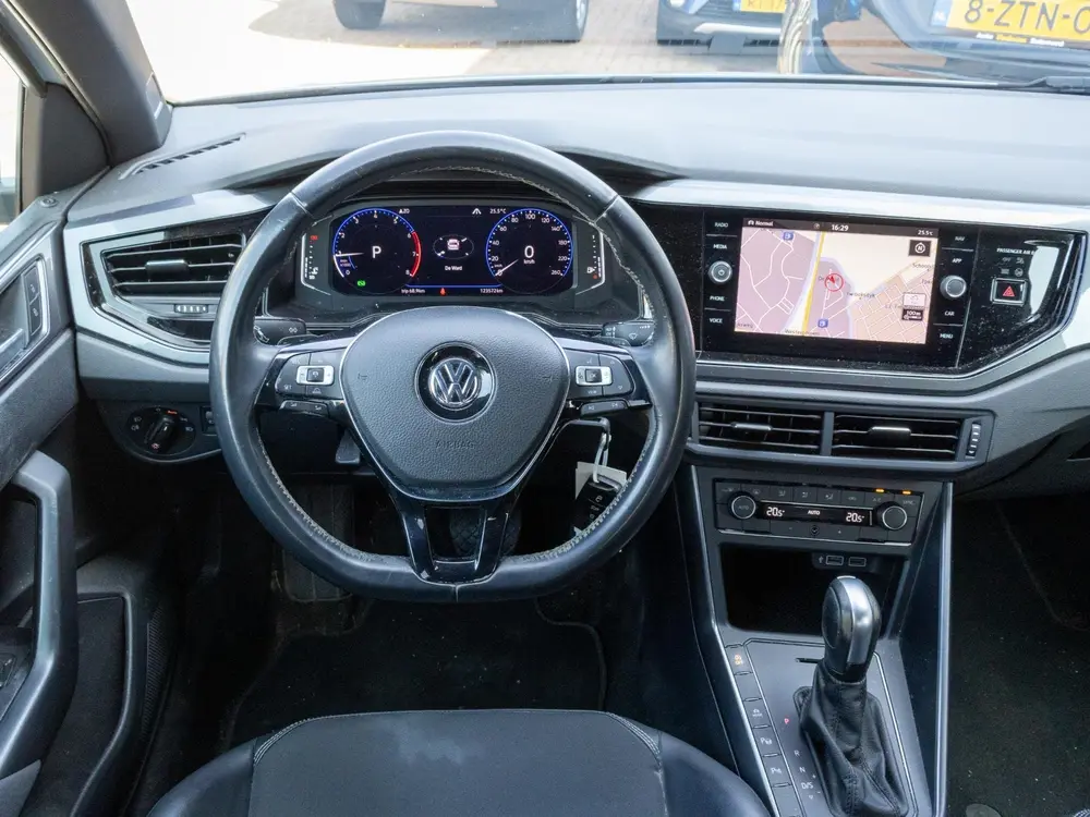 Volkswagen Polo 1.0 TSI Comfortline Business Automaat ACC 16 uit 2020, foto 10