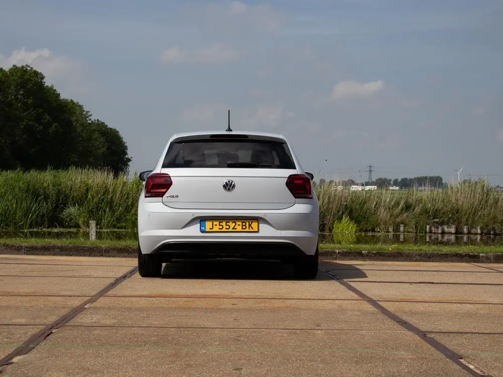 Volkswagen Polo 1.0 TSI Comfortline Business Automaat ACC 16 uit 2020, foto 6