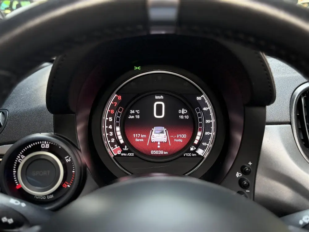 Abarth 595 1.4 T-Jet Abarth Turismo (bj 2021) uit 2021, foto 19