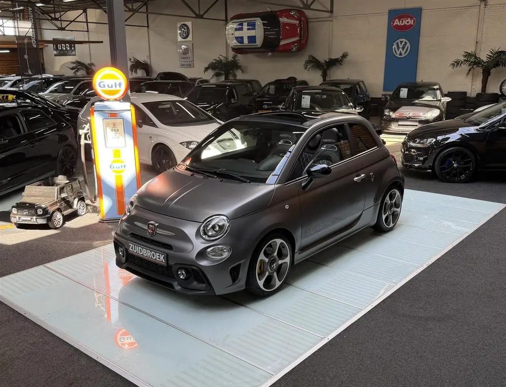 Abarth 595 1.4 T-Jet Abarth Turismo (bj 2021) uit 2021, foto 3