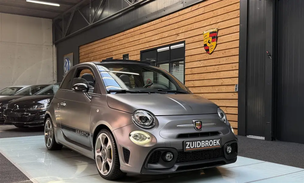 Abarth 595 1.4 T-Jet Abarth Turismo (bj 2021) uit 2021, foto 4