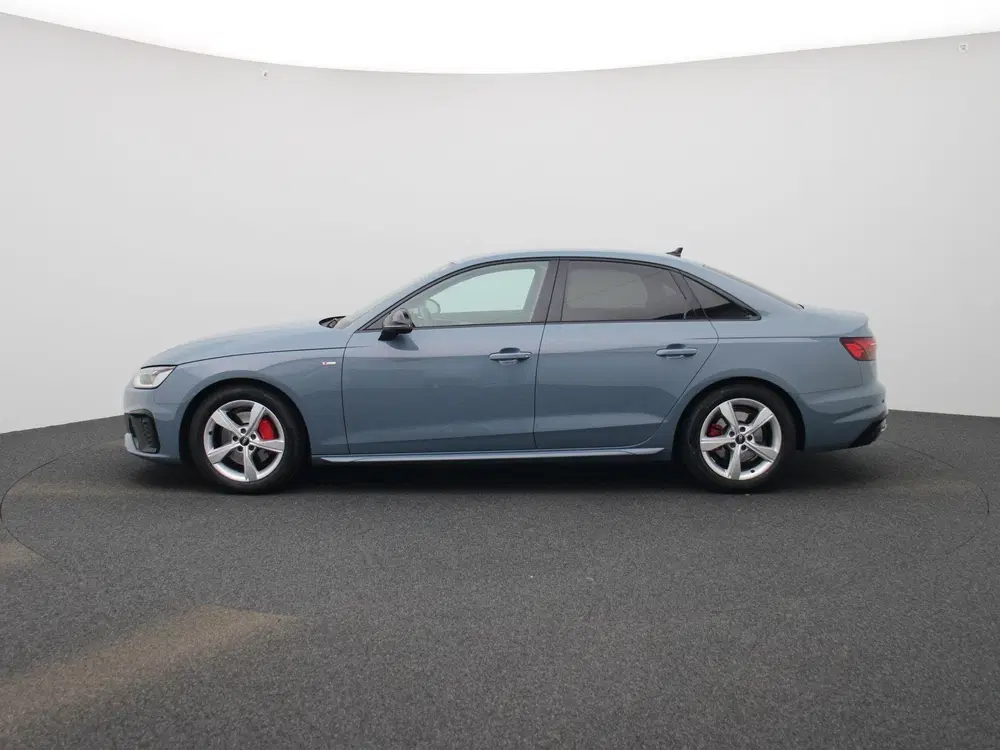 Audi A4 40 TFSI S edition 204 PK uit 2023, foto 4