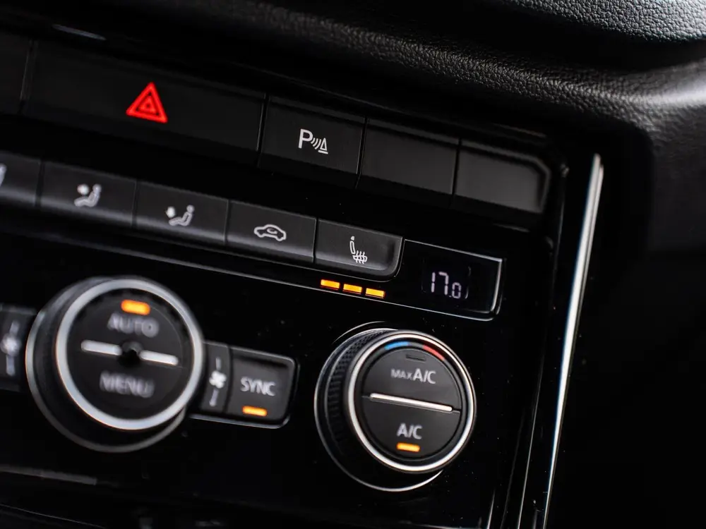 Volkswagen T-Roc R 2.0 TSI 4Motion|PANO|ACC|AKRAPOVIC|19'' uit 2021, foto 13