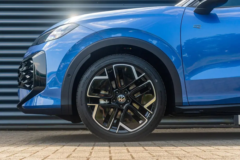 Volkswagen T-Roc 1.5 eTSI 150pk DSG R-Line First Edition | T uit 2026, foto 13