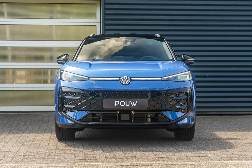 Volkswagen T-Roc 1.5 eTSI 150pk DSG R-Line First Edition | T uit 2026, foto 6