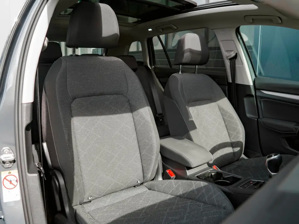 Volkswagen Golf Variant 1.5 eTSI Life Business | PANO | WINT uit 2022, foto 6