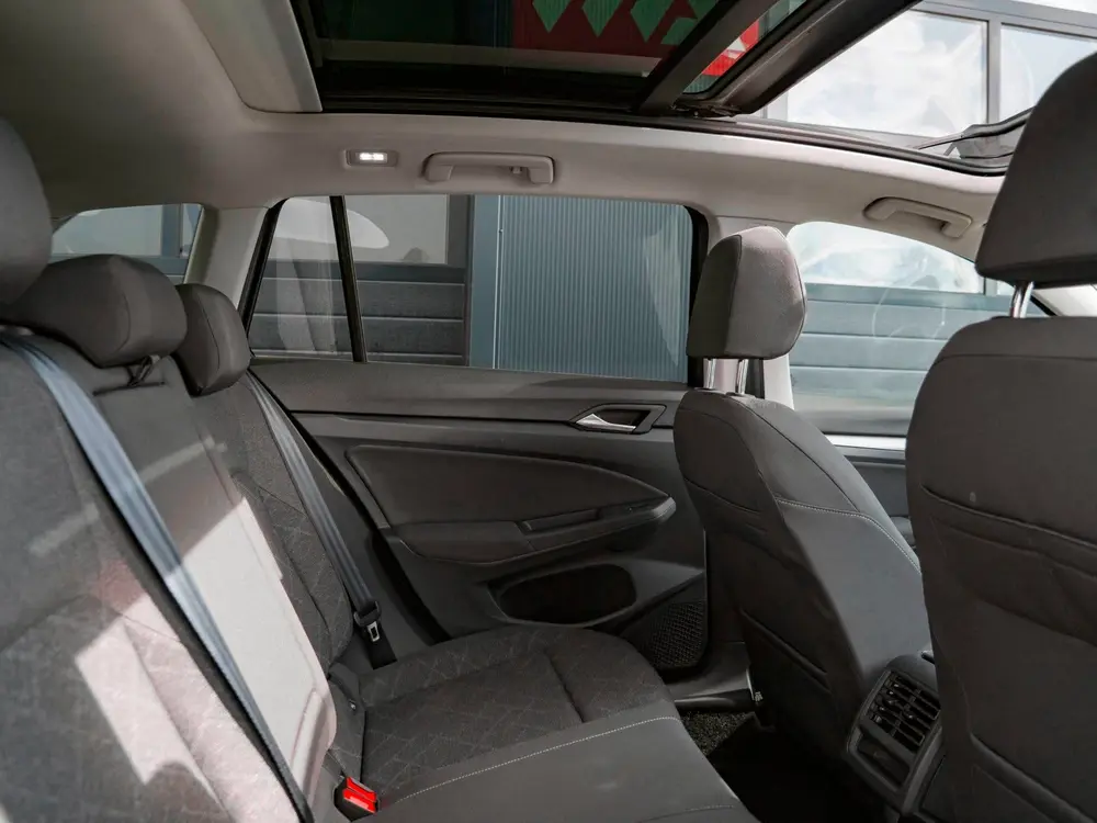 Volkswagen Golf Variant 1.5 eTSI Life Business | PANO | WINT uit 2022, foto 7