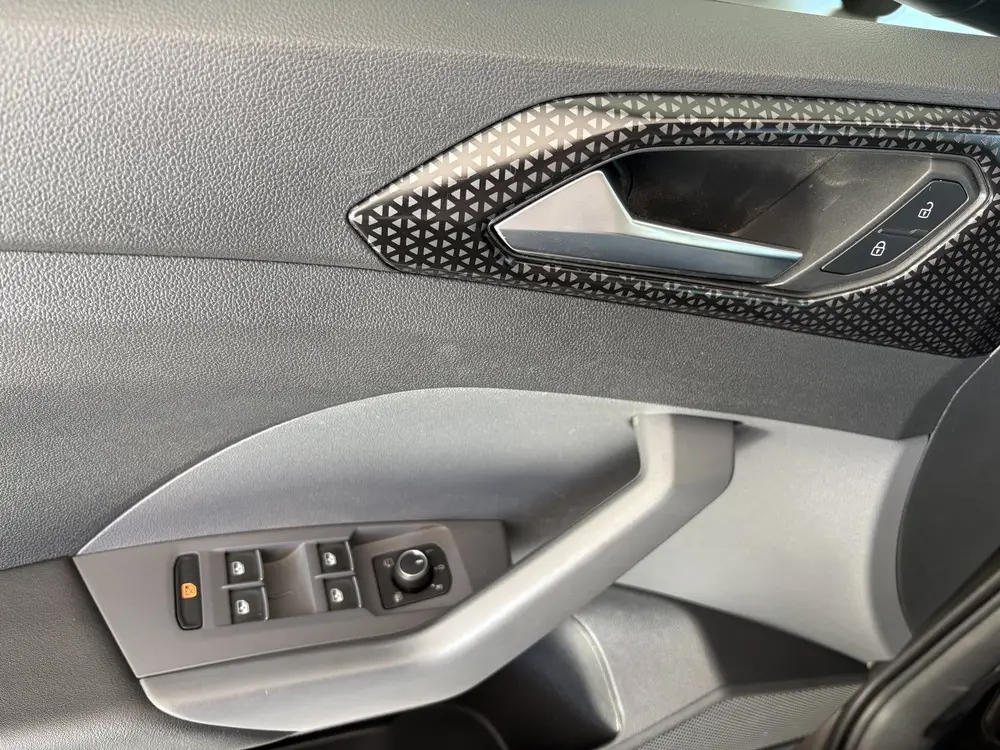 Volkswagen T-Cross 1.0 TSI Style Airco - Parkeersensoren - N uit 2020, foto 15