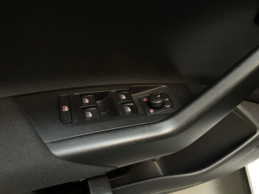 Volkswagen Polo 1.0 TSI R-Line Edition Camera Climate Contro uit 2021, foto 15