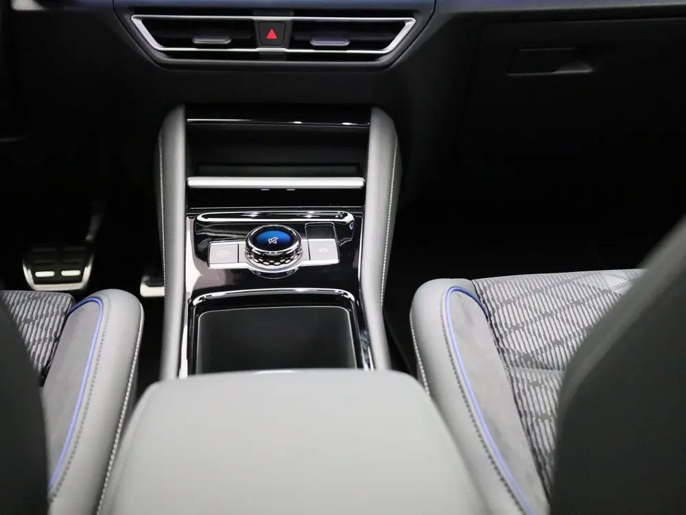 Volkswagen Tiguan 1.5 eHybrid R-Line Edition 204 PK | Demo | uit 2025, foto 10