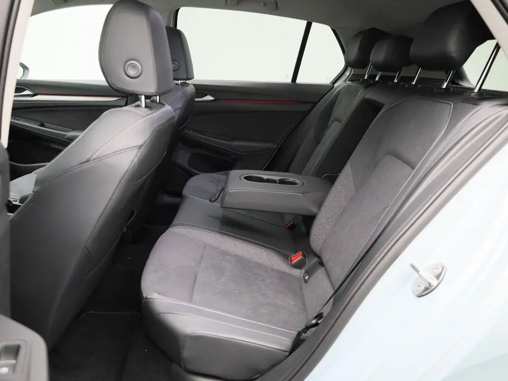 Volkswagen Golf 1.5 eHybrid Style Edition | 204 PK | Demo | uit 2025, foto 9