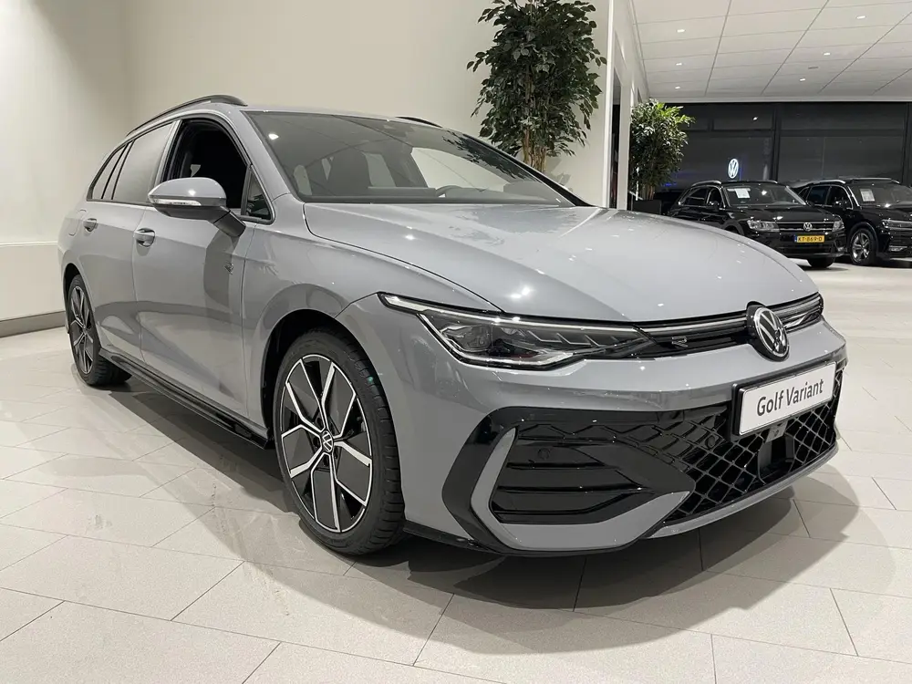 Volkswagen Golf Variant 1.5 eTSI R-Line Edition | EM | Navig uit 2025, foto 12