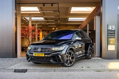 Volkswagen Tiguan R 2.0 TSI 320pk 4Motion DSG|Pano|ACC |Lane uit 2020