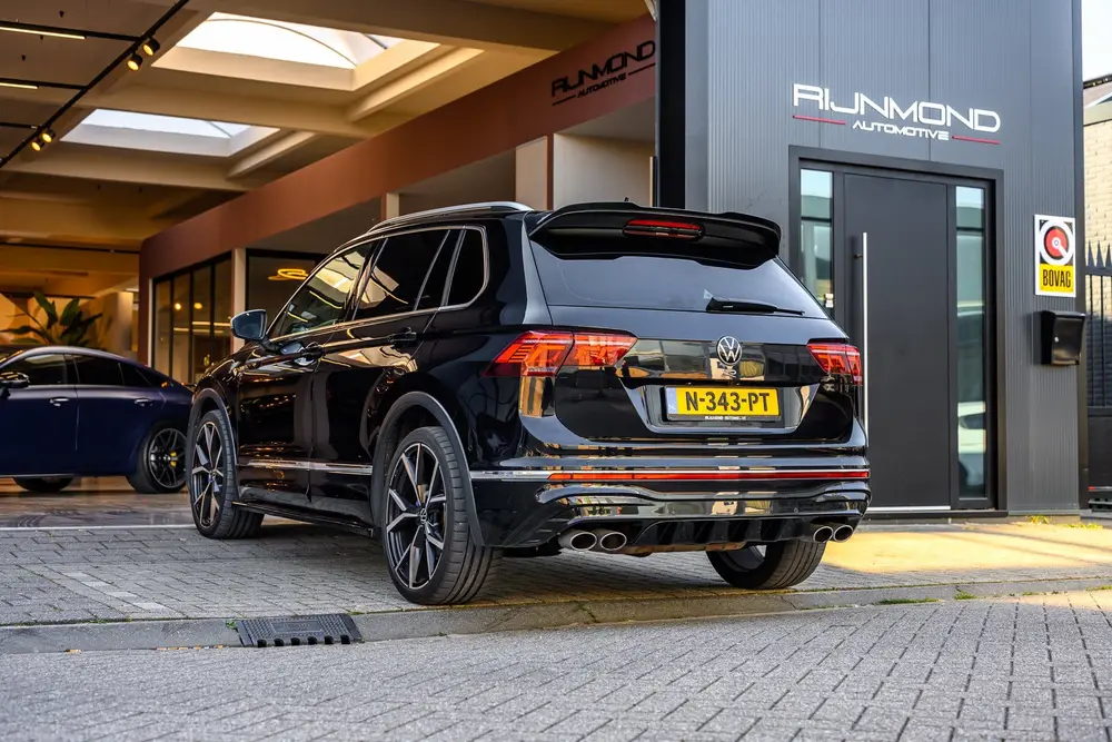 Volkswagen Tiguan R 2.0 TSI 320pk 4Motion DSG|Pano|ACC |Lane uit 2020, foto 3