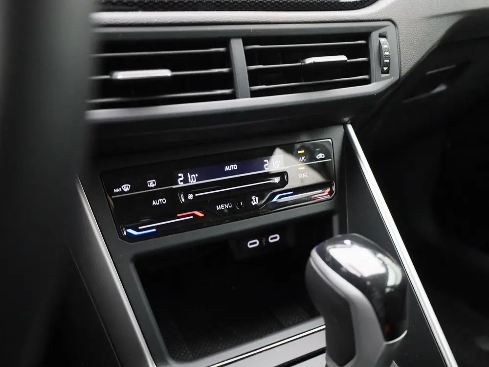 Volkswagen Polo 1.0 TSI Life Edition | EM | Automaat | Navig uit 2025, foto 19