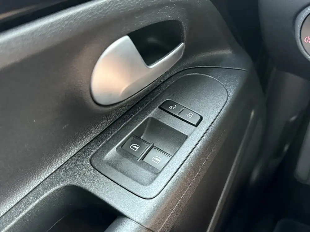 Volkswagen Up! 1.0 | 65 PK | Cruise control | Climate contro uit 2022, foto 10