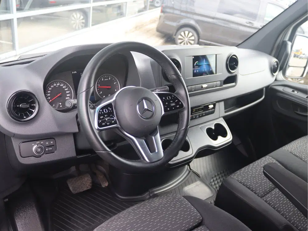 Mercedes-Benz Sprinter 319 CDI L2H2 uit 2023, foto 4